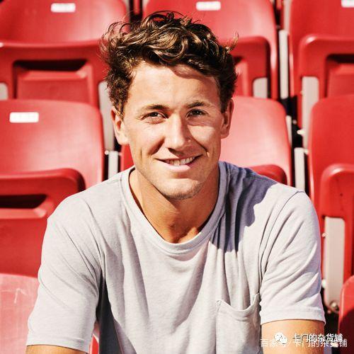 次展现其强 次展现其强